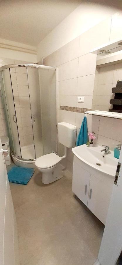 Lennida Studio Apartman With Free Parking Kavran Exterior photo