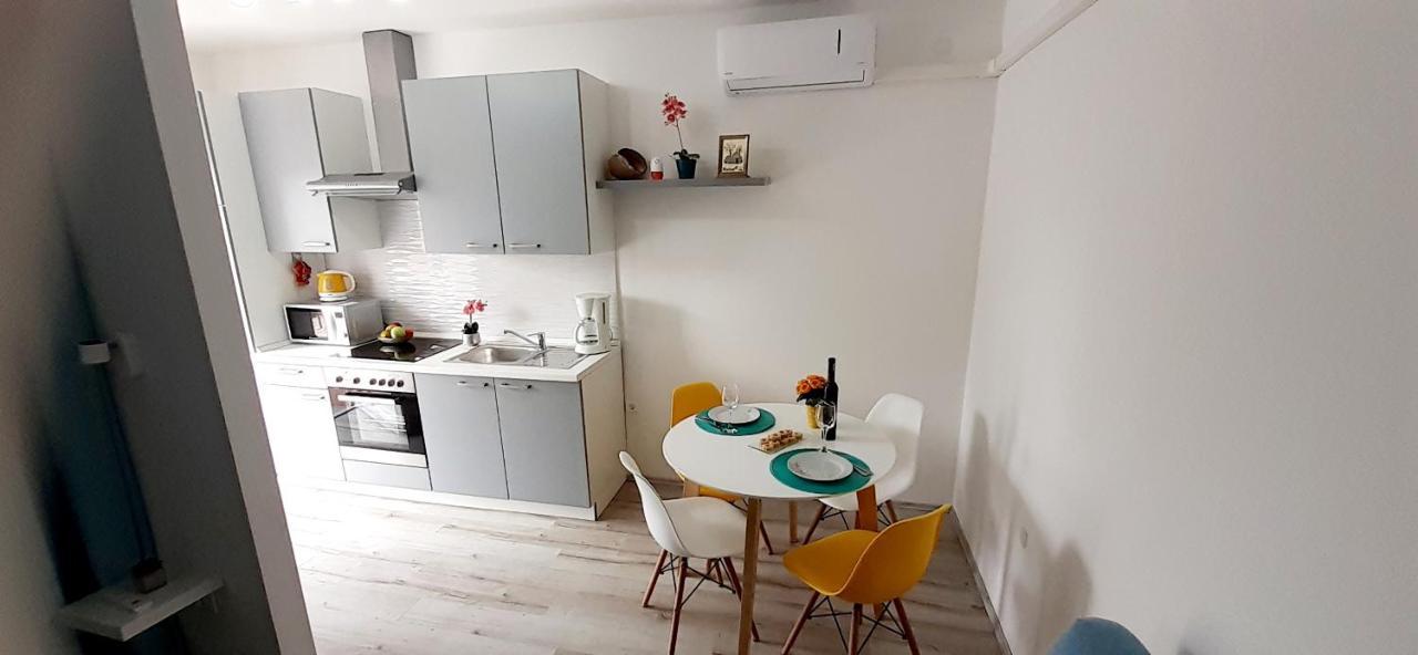 Lennida Studio Apartman With Free Parking Kavran Exterior photo
