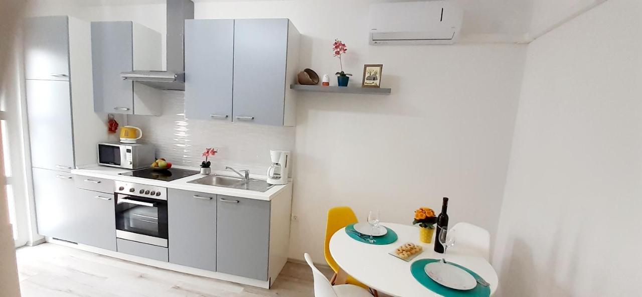 Lennida Studio Apartman With Free Parking Kavran Exterior photo